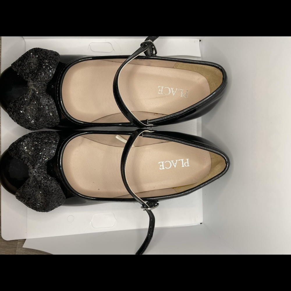 Child place girl shoes sz3